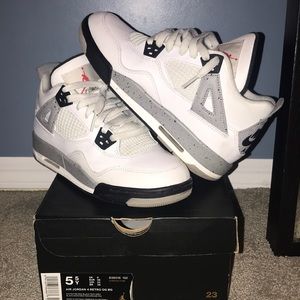 JORDAN SIZE 5.5
